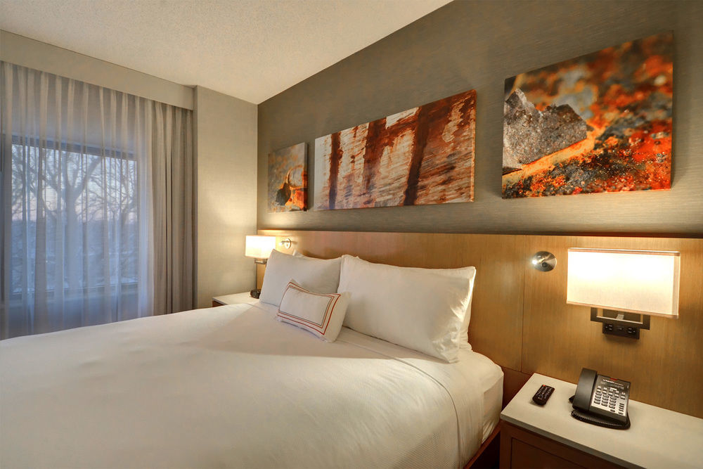 Renaissance Chicago Glenview Suites Hotel Buitenkant foto